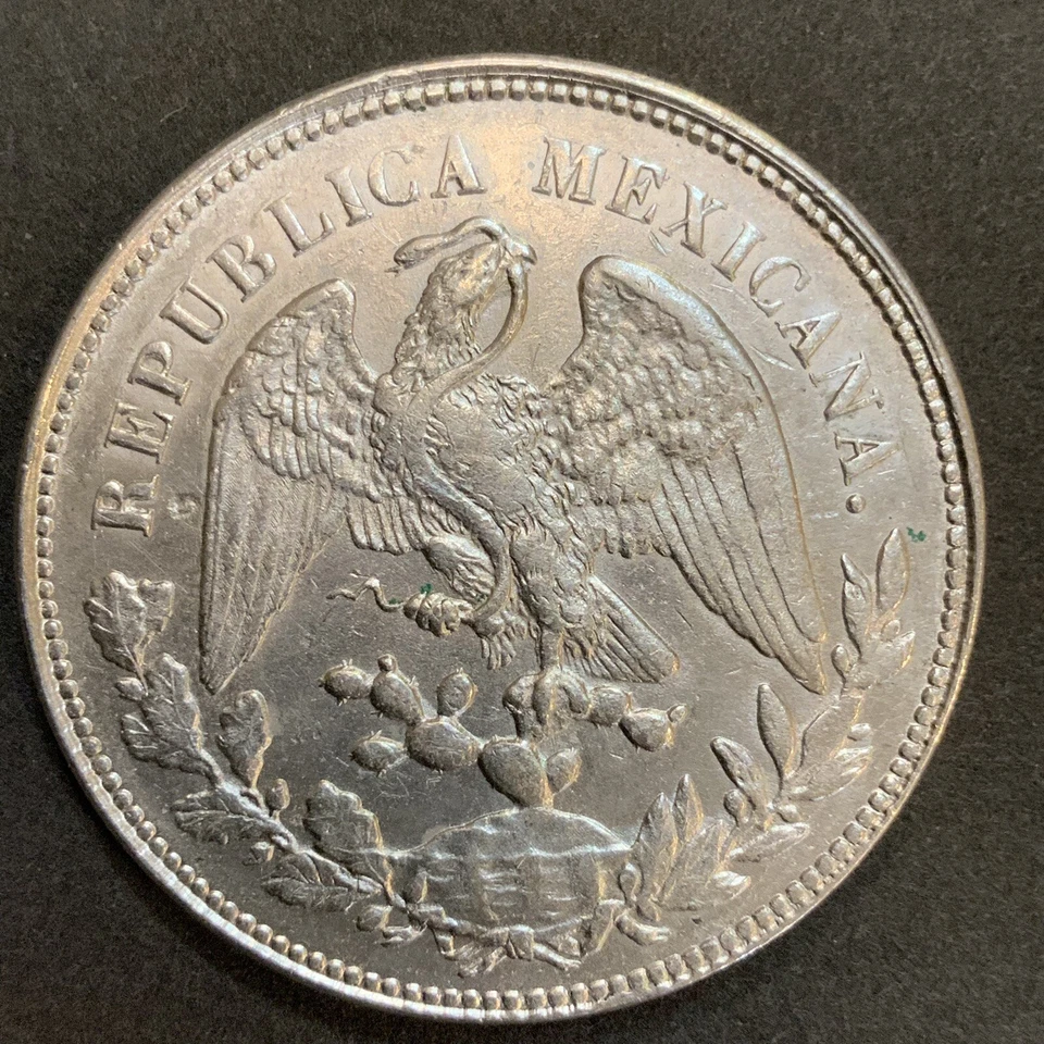 Gorra y rayos de plata mexicanos de 1 peso 1898-1909 circulados (fechas aleatorias) UN PESO Foto 3 de 4