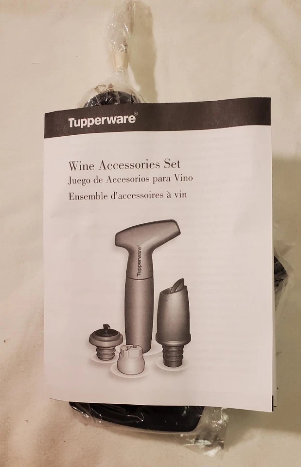 Tupperware Wine Accessories Set Black - Image 4 of 4