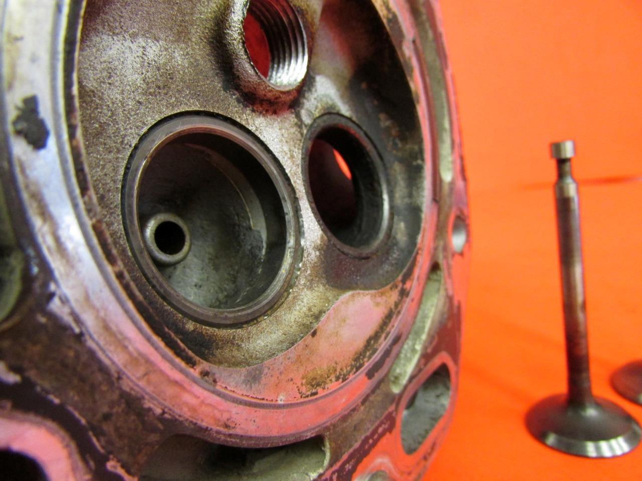 ENGINE CYLINDER HEAD KAWASAKI FD501V JOHN DEERE LX188 M114348 RIGHT