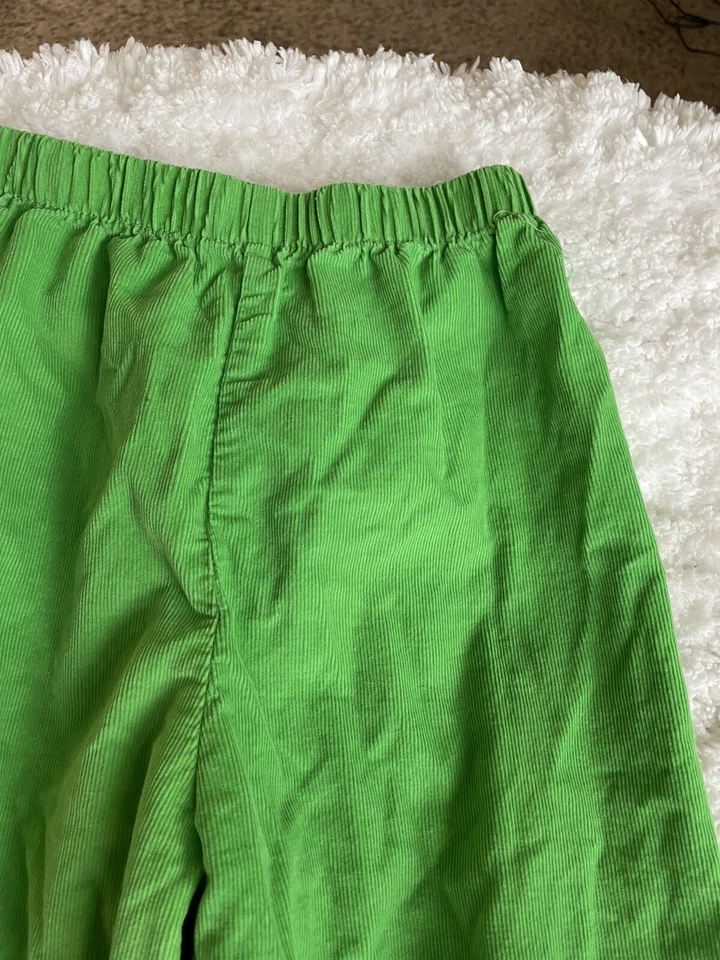 Zuccini niñas talla 6 pantalones de pana verde suave con volantes rosas. Adorable Foto 4 de 4