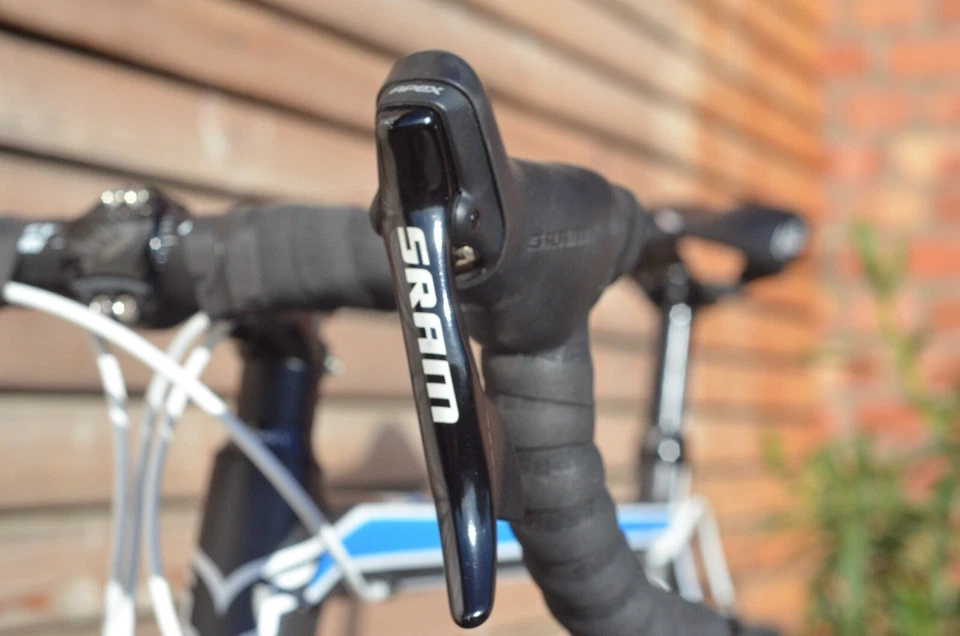 Felt f4 Carbon - Rennrad - 7,7 Kg - 58er Rahmen - Bild 3 von 4