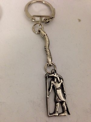 Schlüsselanhänger Anubis R201 englisches Zinn Emblem auf einer Schlange