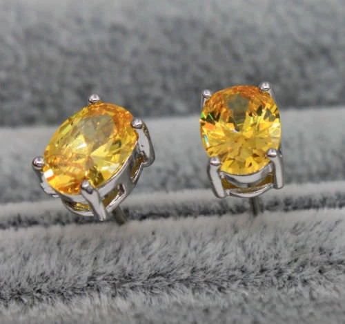 BÓVEDA ÉPICA - Pendientes de topacio ovalado de morganita - Relleno de oro blanco de 18 quilates Foto 2 de 2