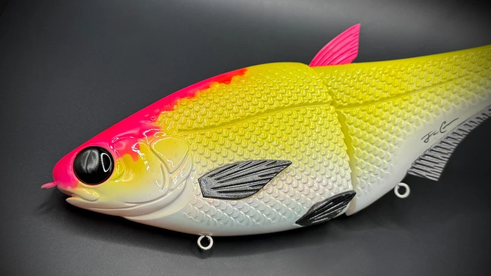 HINKLE SHAD CLONE PINK LEMONADE CUSTOM PAINTED 9" 5.5 oz. SWIMBAIT GLIDE BAIT🔥 - Image 2 of 2