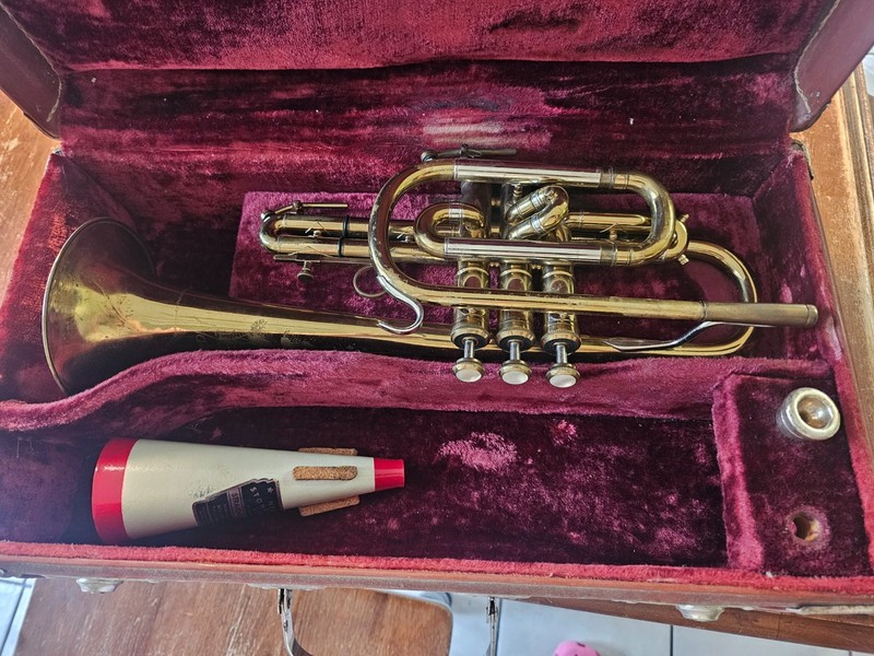 1950s York National Cornet ark series with case and mute
