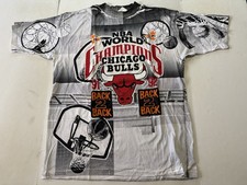 Vtg 1992 Chicago Bulls All Over Print T-shirt Mens L NBA Champions 90s Jordan