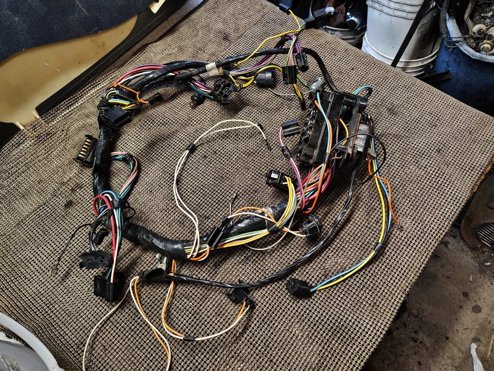 Buick Skylark GS 350 400 1968-69 Special Sport Wagon tablero arnés de cableado sin aire acondicionado Foto 2 de 4