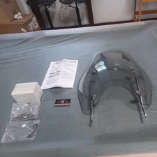 Genuine Harley Davidson 19 in Sportster/dyna windshield 2 light smoke 57838-08