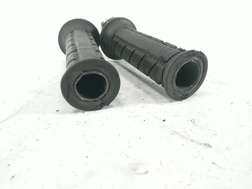 04 05 Tubo de acelerador y empuñaduras Kawasaki Ninja ZX10 ZX10R SuperBike Foto 2 de 4