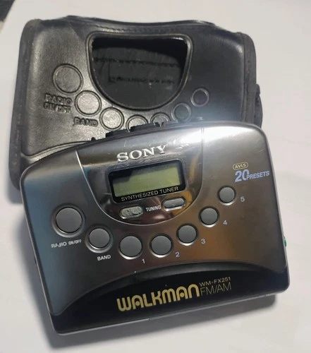 Vintage Sony Walkman WM-FX251 AM/FM Radio Cassette Player (Silver/Chrome) Nice!