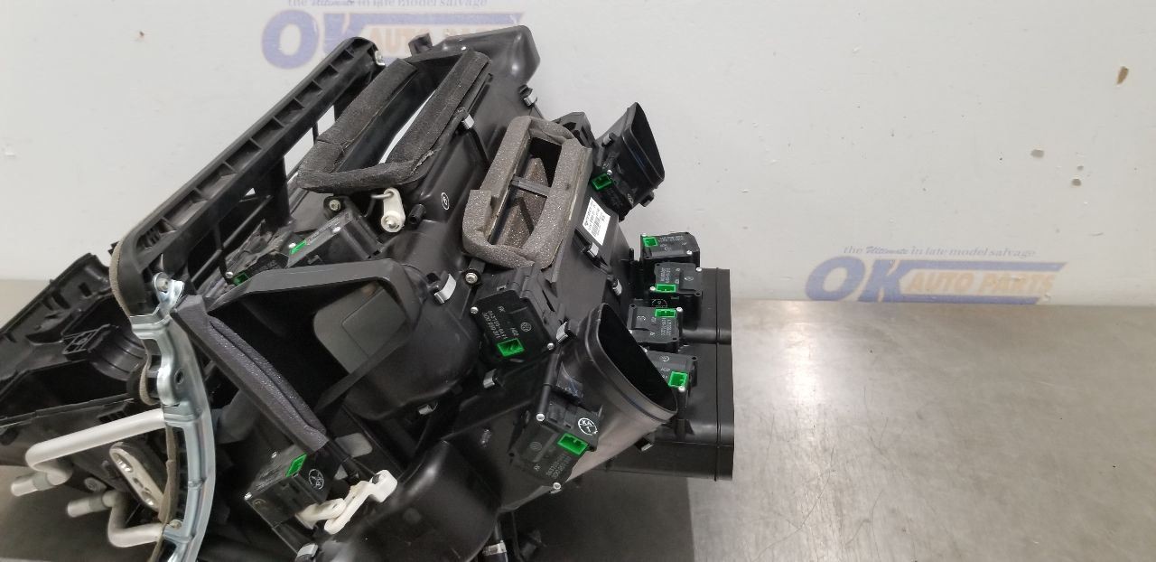 16 BENTLEY CONTINENTAL GTC HVAC EVAPORATOR HOUSING