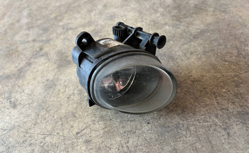 Nebelscheinwerfer vorne links VW Passat CC Audi 8T0941699