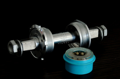 Campagnolo d´Aune Tretlager / bottom bracket #B0H0, ITA, NEU