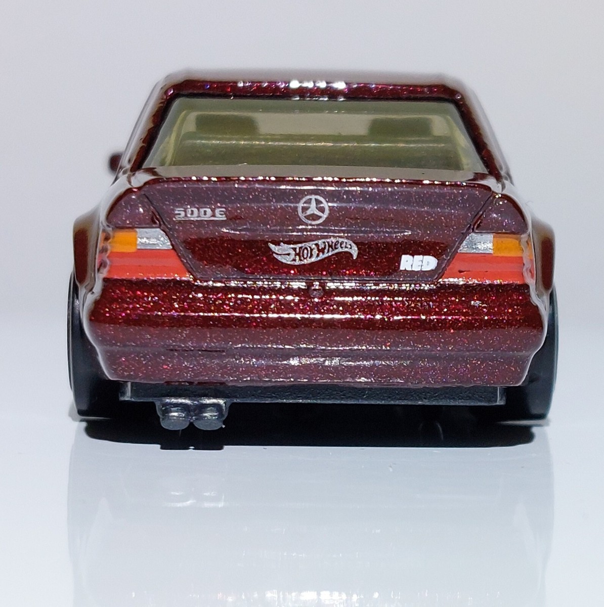 ホットウィール メルセデスベンツ500E Red Edition Target Hot wheels 2025 Target Red Edition Mercedes Benz 500E