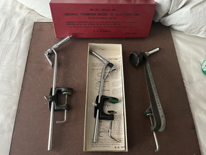 3 FLY TYING VISES THOMPSON MODEL "A" IN BOX HERTER #9 HERTER #3