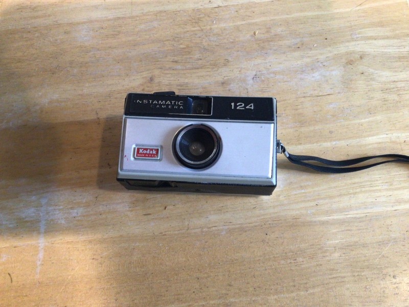 Kodak Instamatic 124 Vintage Film Camera Untested 