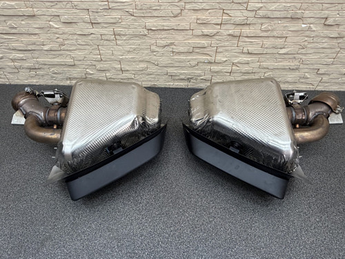 Ferrari 12Cilindri Right Cosmetic trim P/N 904217 Photo - $1,250