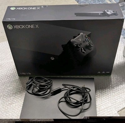 Microsoft Xbox One x Schwarz 1TB Konsole mit Controller Kabeln und OVP