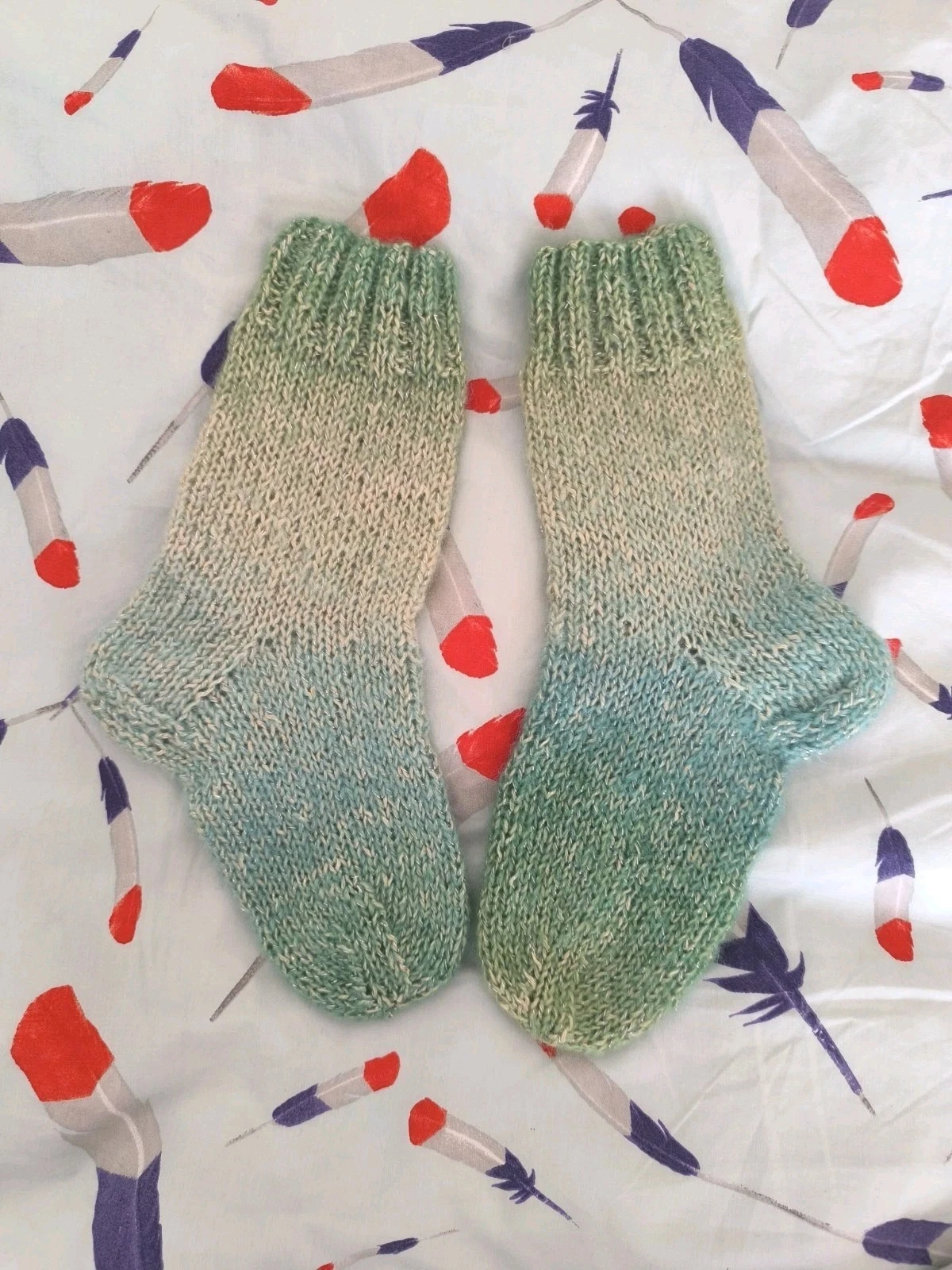 Beautiful handmade children's socks, acrylic/lurex, 15 cm
Opens in a new window or tab