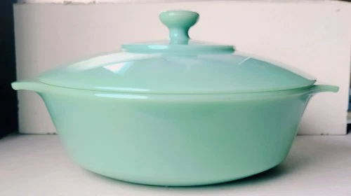 Anchor Hocking Fire King 2000 Jadeite Covered Casserole Dish
