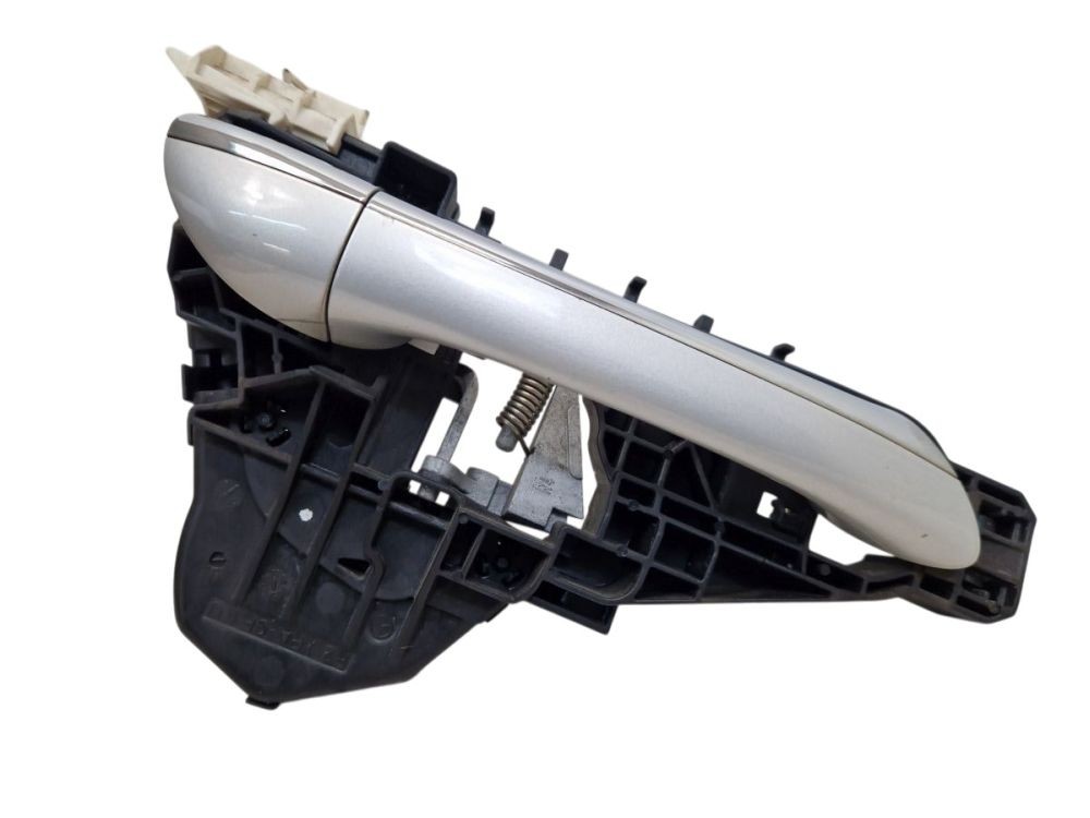 Door Handle Front Right outside 761 Polar Silver - Metallic Fits for