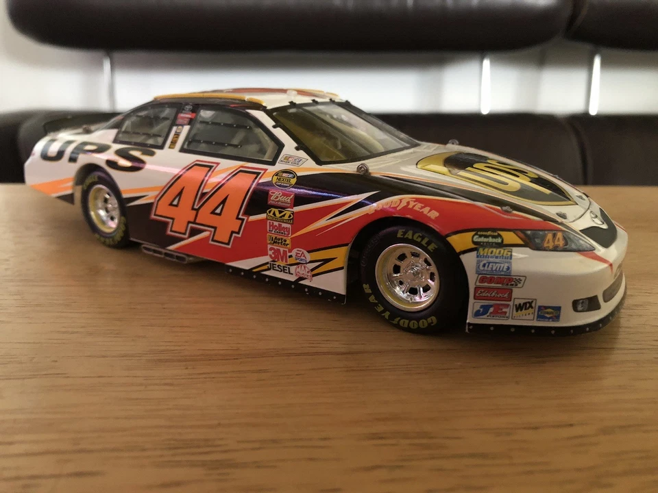 Dale Jarrett #44 UPS Toyota 2007 Motorsports Auth 1:24th scale Diecast FREE SHIP - Image 2 of 4