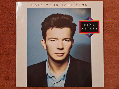 LP Rick Astley - Hold Me in Your Arms PWL 1988 12'' + singles 7'' Move Right Out