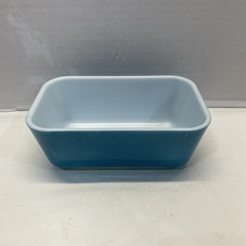 Vintage PYREX Blue Oven/Refrigerator Dish 0502