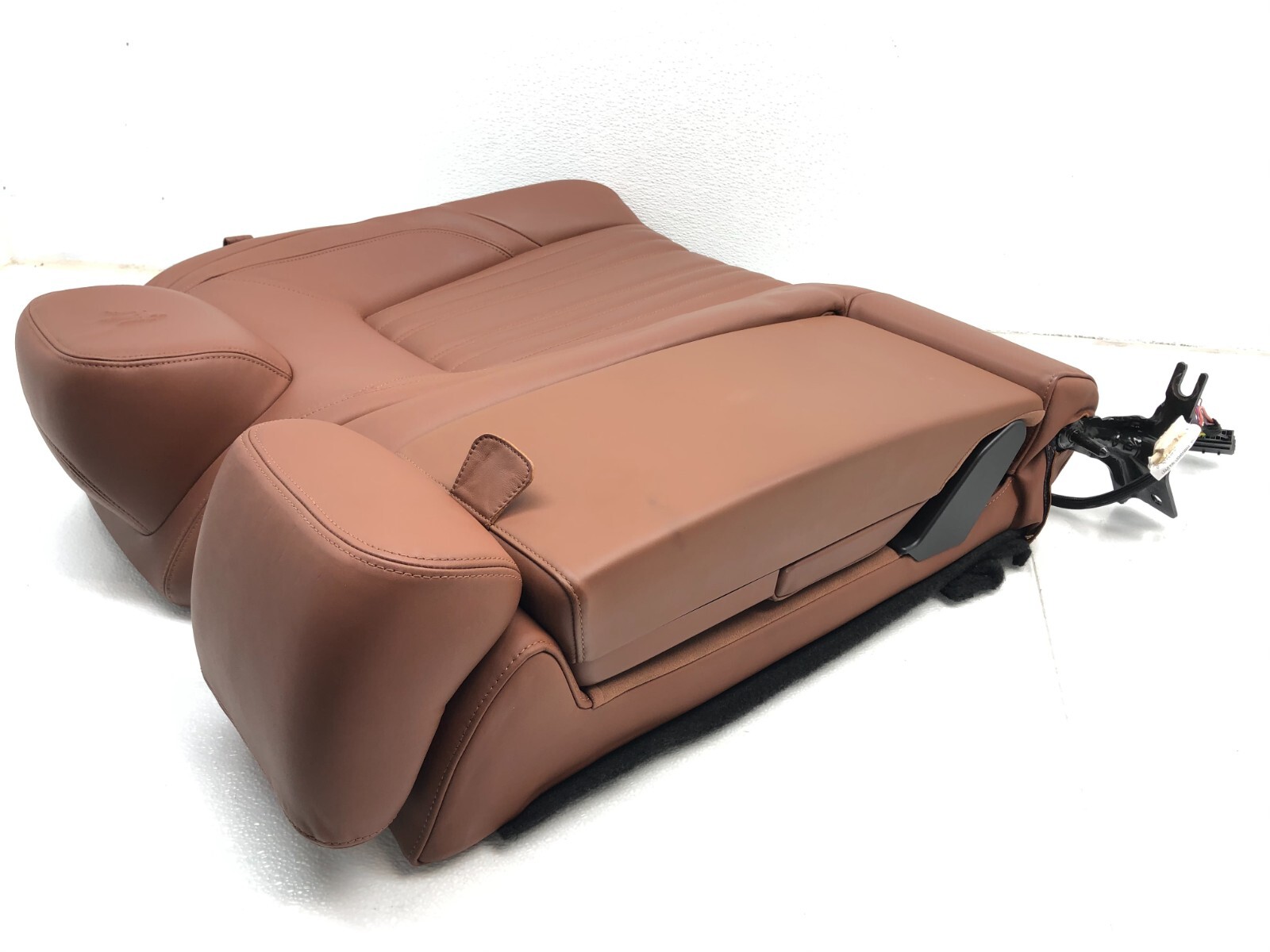 2014-2019 MASERATI GHIBLI LEFT DRIVER REAR UPPER SEAT CUSHION OEM.