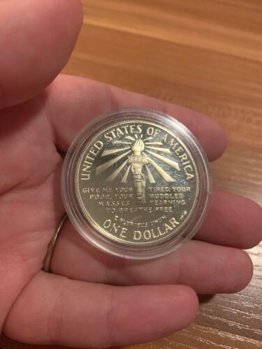 1986 LIBERTY STATUE COMMEMORARTIVE COIN(Set of 2) - Picture 2 of 3