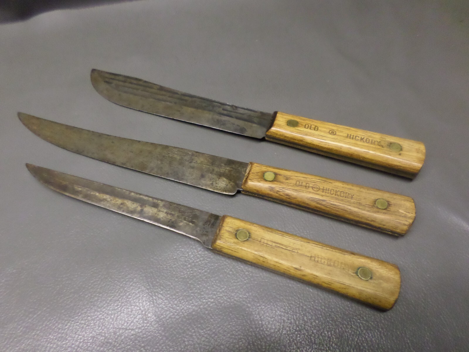 3 VINTAGE ONTARIO KNIFE CO. TRU EDGE OLD HICKORY BUTCHER KNIVES SOLID
