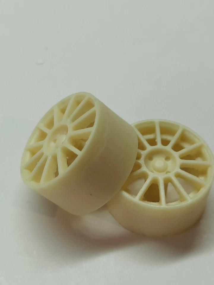 Cerchi Abarth SS 4 fori scala  1/24 20 mm Transkit Rally   - Immagine 2 di 2