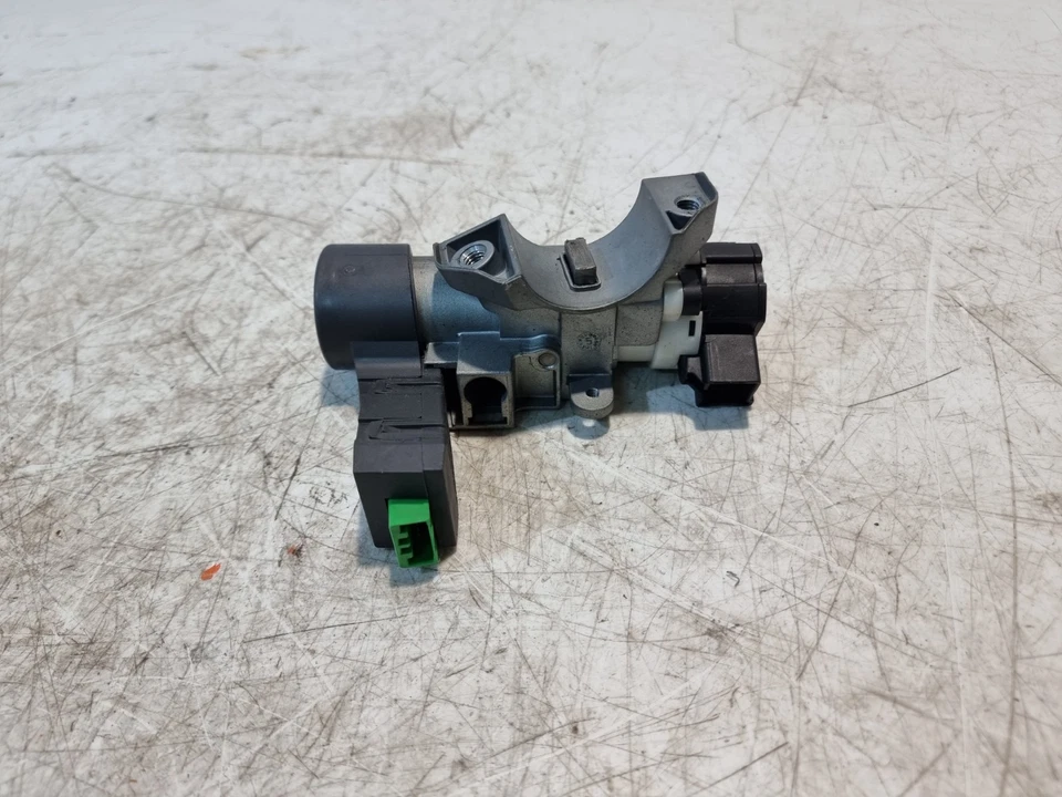 Volvo XC90 Ignition Switch & Key & Immobiliser 2006 MK1 Pre-Facelift OEM 8626324 - Image 4 of 4