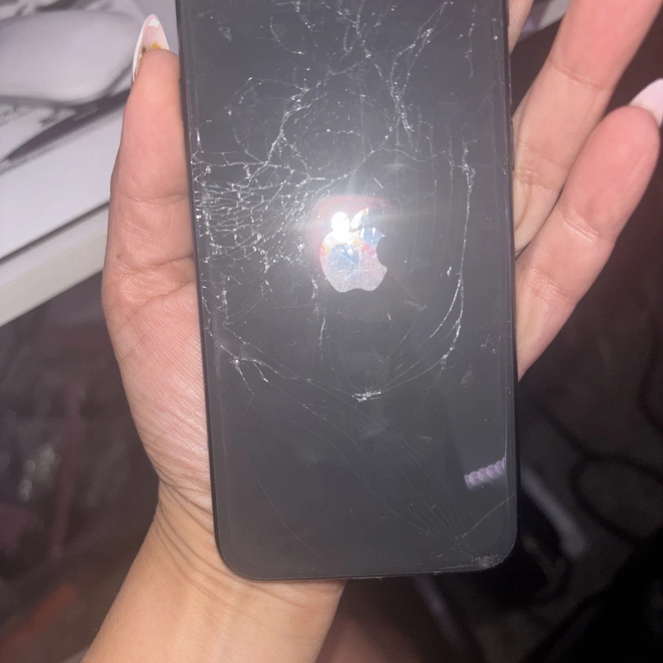 Apple iPhone 7 Plus — 128 Гб — без тестирования на запчасти - Изображение 2 из 4