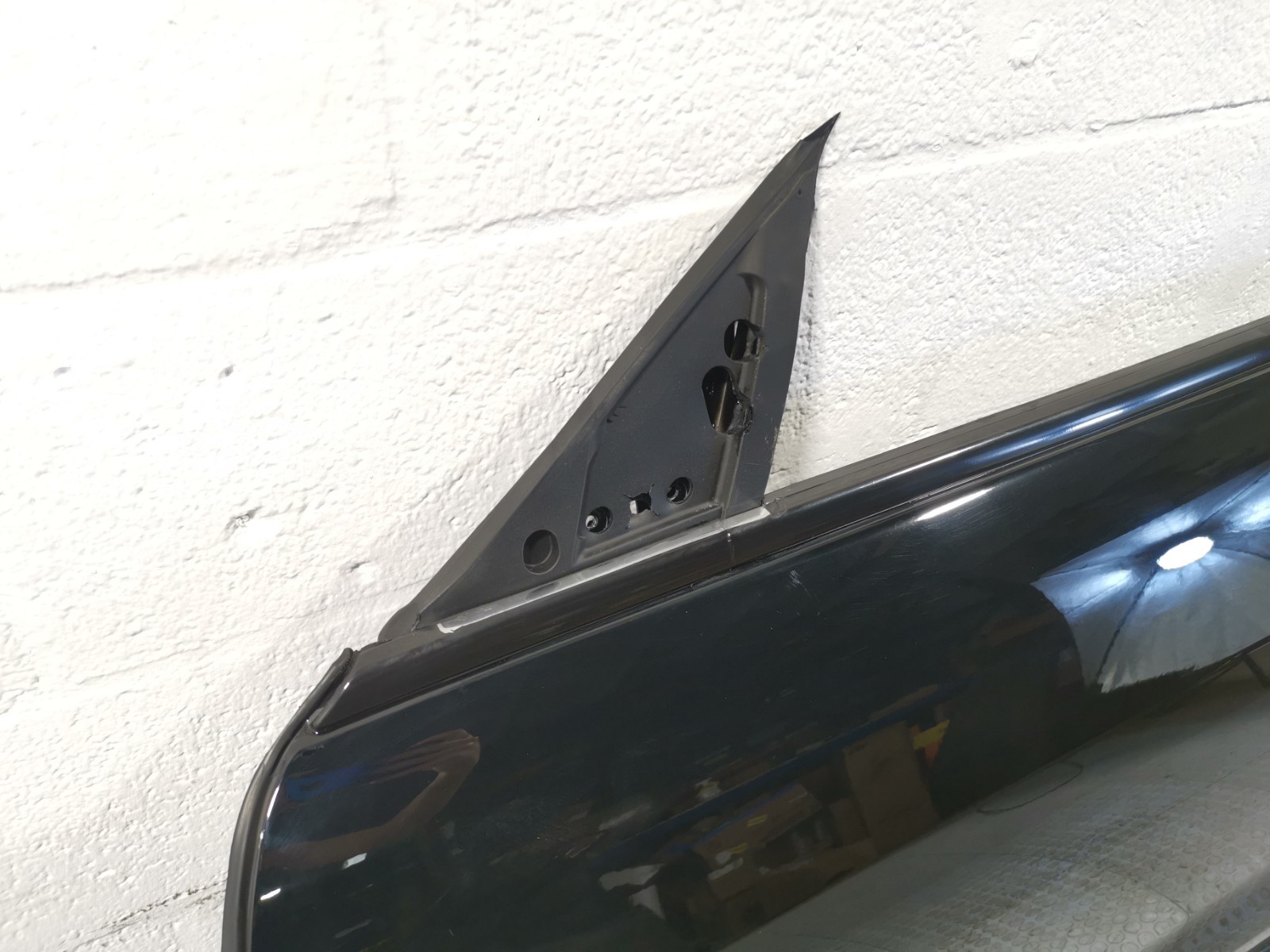 Maserati Levante 2017 Front Left Door framework Black