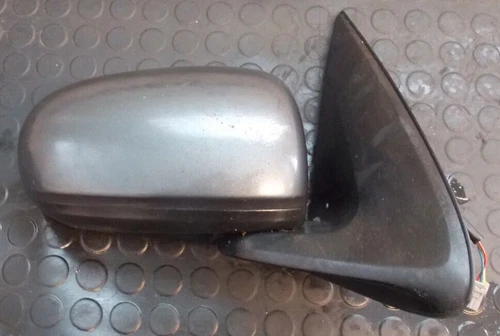 GENUINE 2001 NISSAN ALMERA N16 OSF DRIVERSIDE MIRROR E11015827