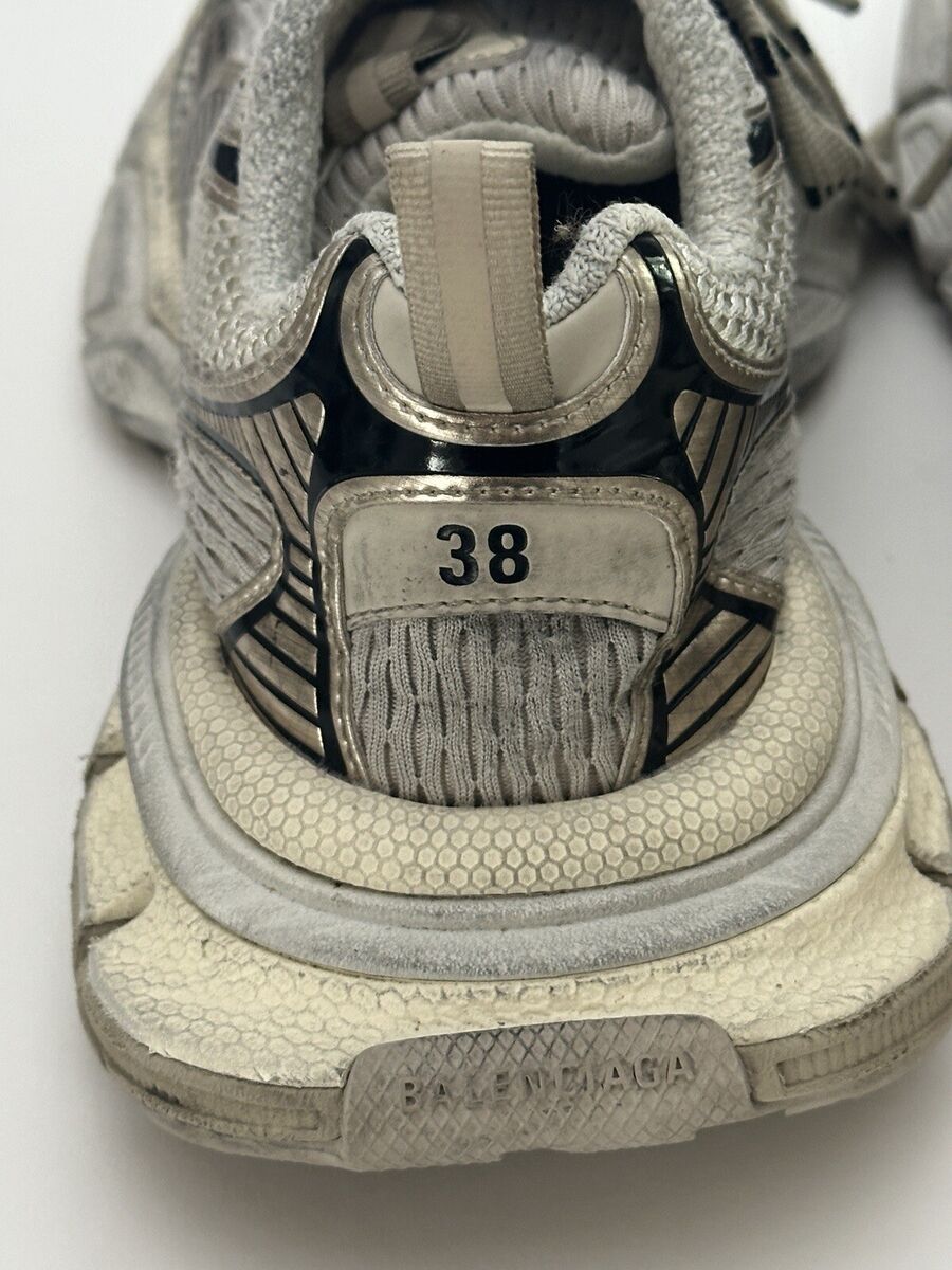 Size 8 / 38 - Balenciaga 3XL Sneaker Worn-Out - Light Beige Size 8 / 38 - Balenciaga 3XL Sneaker Worn-Out - Light Beige