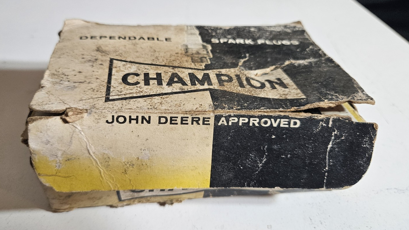 Lot x 8 NOS Vintage Champion Spark Plugs D-9 w/ Original Box