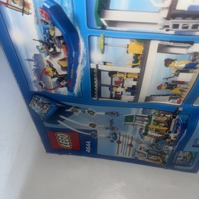 Lego  City 4644 Marina NEW boat,  quad,  cafe, surf shop Box Damage