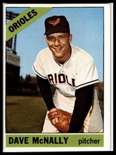 1966 Topps #193 Dave McNally
