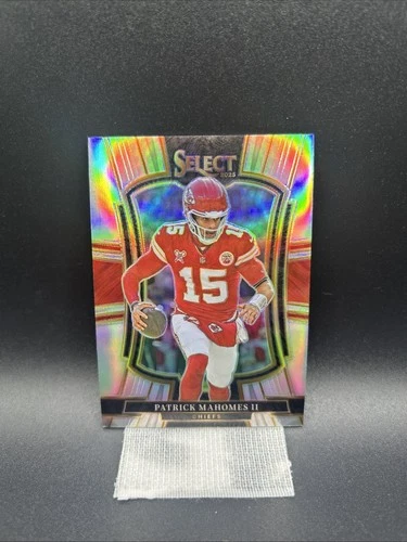 2025 Panini Select - Premier Level Patrick Mahomes II #107 Silver Prizm