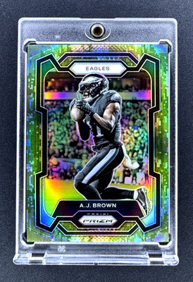 2023 Panini Prizm AJ Brown /15 #236 Green Camo EAGLES 🔥NM+/SHARP🔥 W/MAG