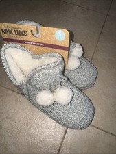 Muk Luks S Small Blue Knit Slippers With Pom-Poms Faux Sherpa Lining U20