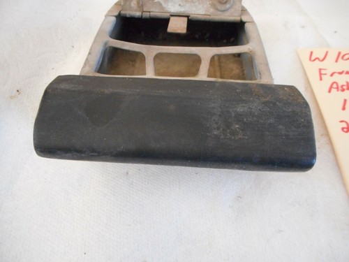 1969 Mercedes Benz W108 Front Ashtray 280S SO-B17 - Picture 4 of 9