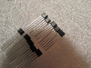 Lot De 50 Capteurs à Effet Hall A3144 (A3144E, OH3144E) - Neufs, Pour Projets électroniques