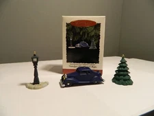 Hallmark 1995 Nostalgic Houses and Shops Accessories Keepsake Ornaments