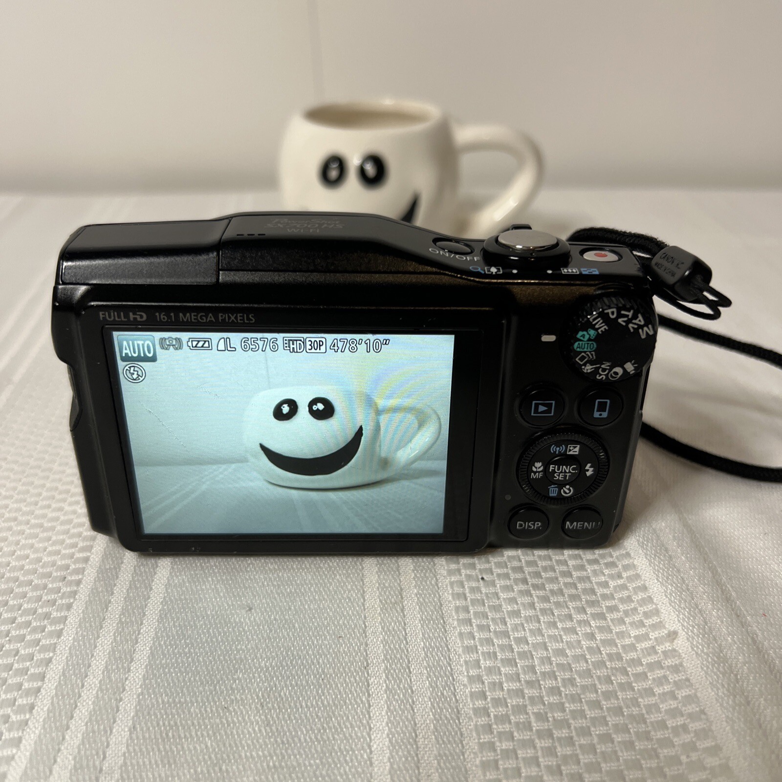 Canon PowerShot SX700 HS 16.1MP Full HD Digital Camera Tested Charger