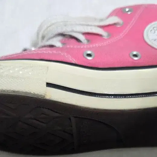 Converse Chuck Taylor High Pink Sneakers 245