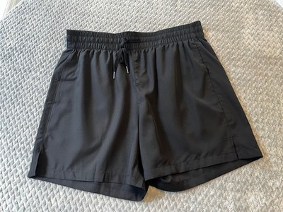 live your greatness athletic shorts Size L