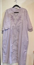 Collections etc.Size XL Lavender Purple & White Striped Seersucker Lounge Robe